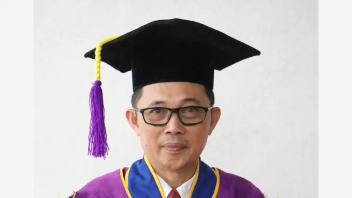 Rektor Unsrat, Prof. Dr. Ir. Oktovian Berty Alexander Sompie, M.Eng., IPU, ASEAN Eng,