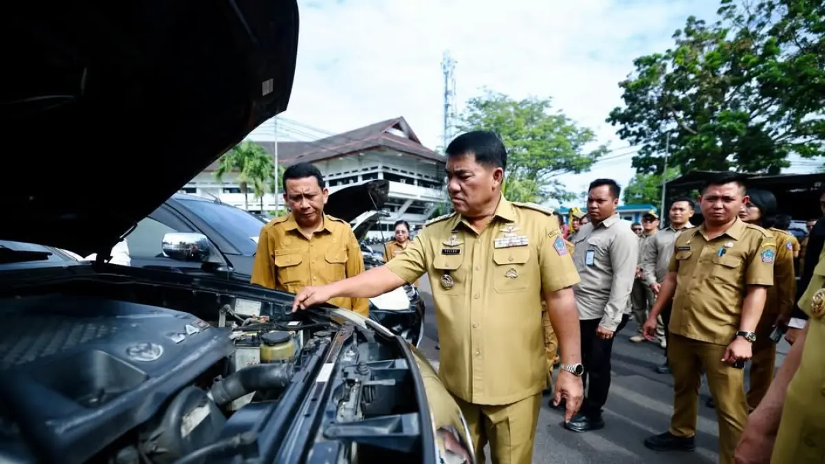 Apel kendaraan dinas di Kantor Gubernur di Manado, Senin (20/4/2026).