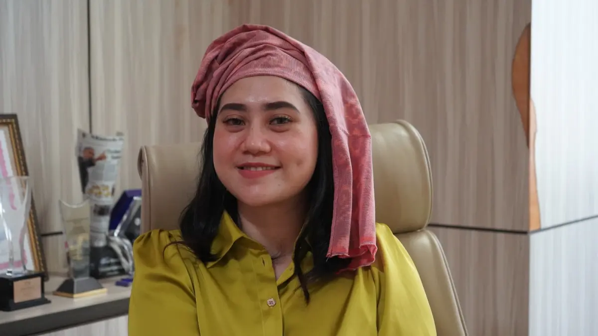 Ketua DPP KNPI Putri Khairunnisa Surentu 