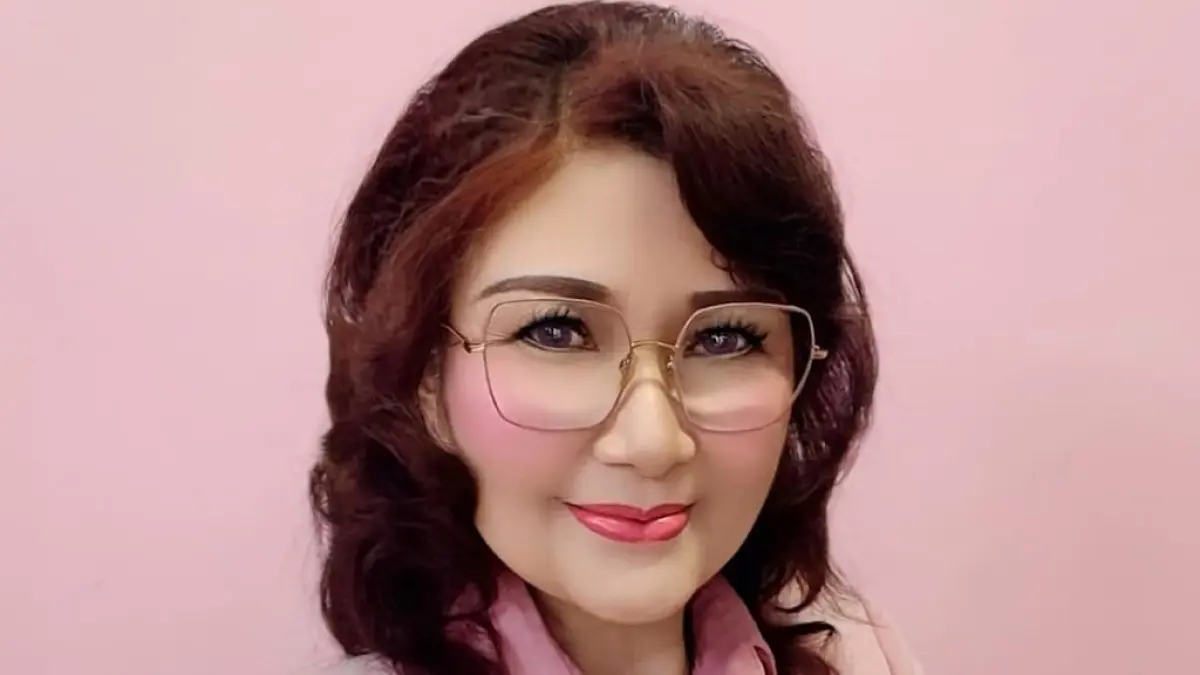 Dr Roosye Marie Lolowang SPd MPd