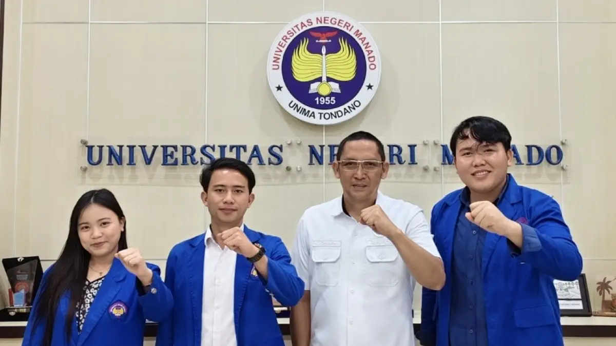 Tim BEM FMIPAK Universitas Negeri Manado saat bertemu Rektor Joseph Philip Kambey.