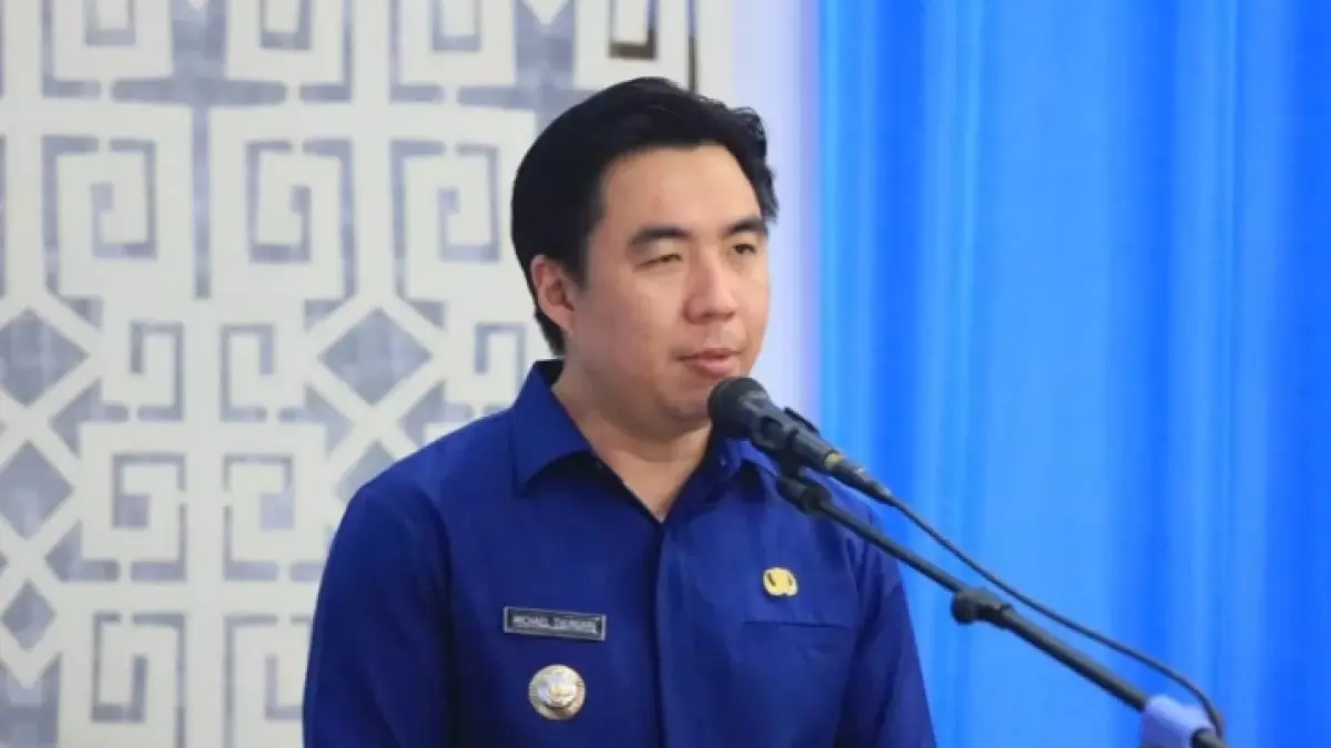 Bupati Michael Thungari