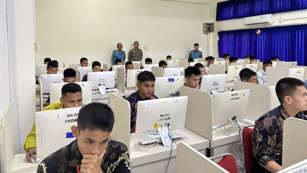 Kepolisian Daerah Sulawesi Utara (Polda Sulut) melalui Biro Sumber Daya Manusia (SDM) melaksanakan tes psikologi berbasis Computer Assisted Test (CAT) bagi calon Taruna dan Taruni Akademi Kepolisian (Akpol) Tahun Anggaran 2026.