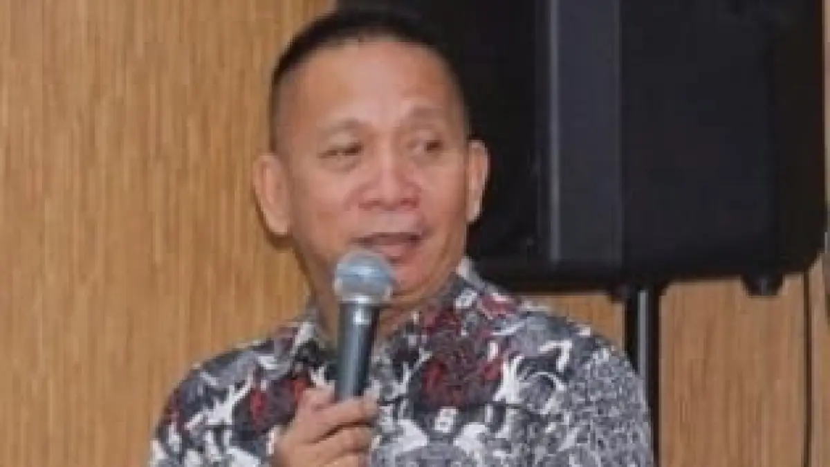 Ketua SMSI Sulut Voucke Lontaan