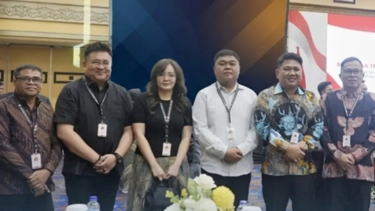 Wabup Sangihe Tendris Bulahari (Kemeja Putih) bersama para wakil Bupati lainnya dari Sulawesi Utara.