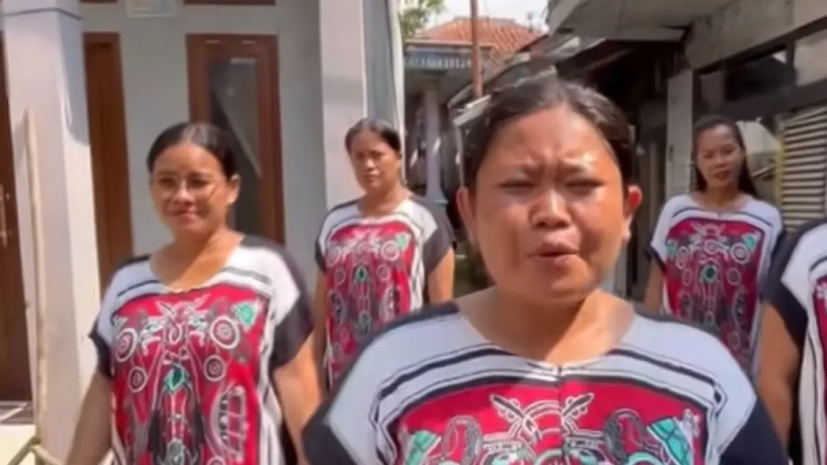 Ibu Ibu pemilik akun Tiktok @korbanbankemok