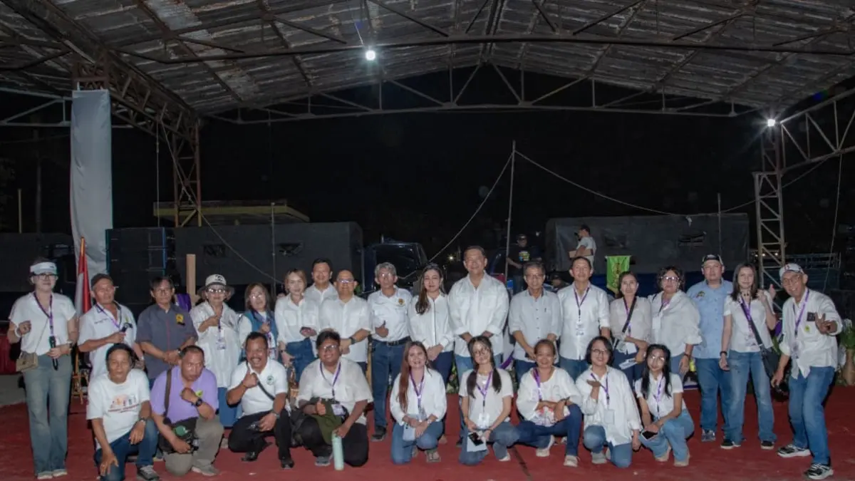 KOMPAK: Ketua Umum PNT, Brigjen Pol. Christ R. Pusung, SIK, M.Han, MH, bersama panitia Paskah Tonsea 2026 usai acara.