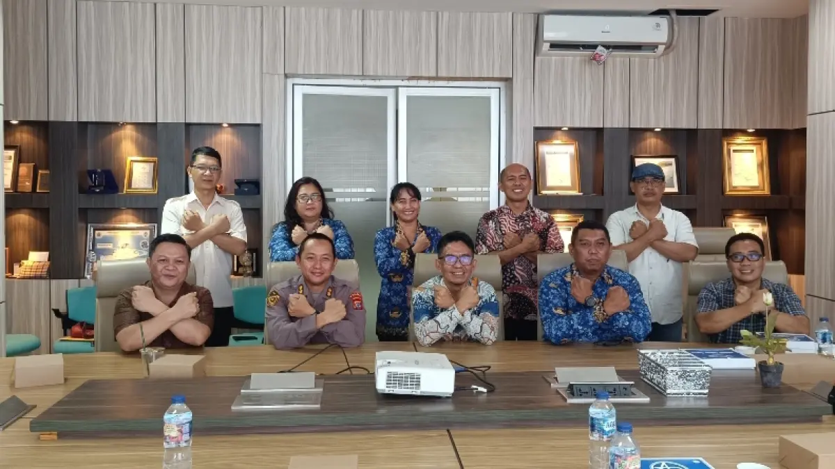 Media Gathering terkait pekerja migran yang berlangsung di lt5 Grha Pena Manado Post

&nbsp;