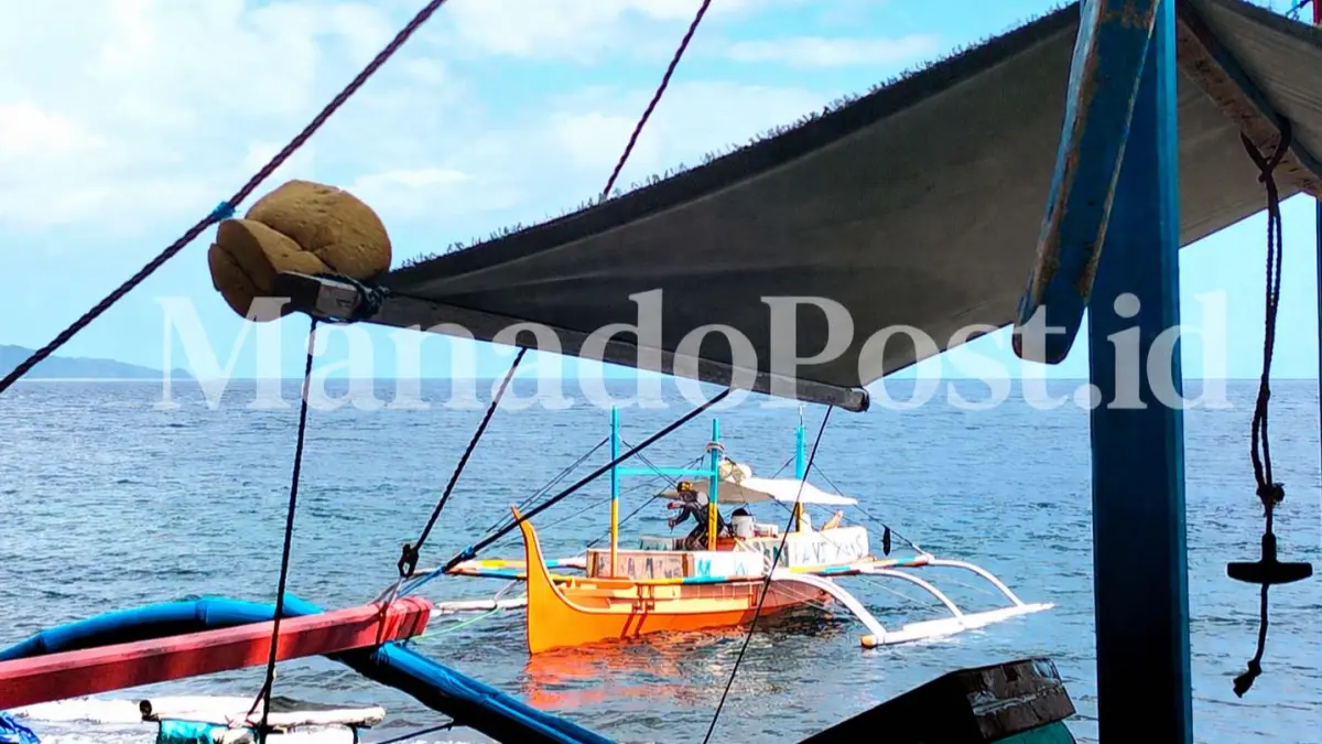 Perahu Pamboat KM Laika yang digunakan suami Oknum Kapitalaung Kampung Matutuang, Sangihe untuk mengirim tuna diduga Ilegal.