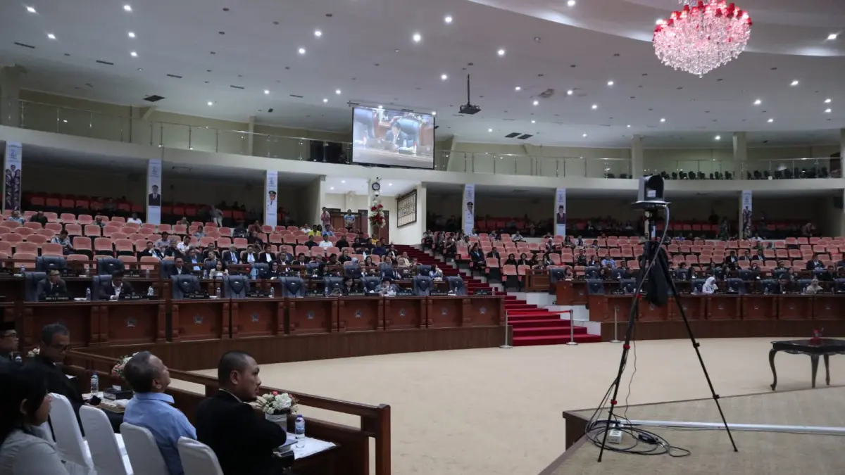 Suasana rapat paripurna.