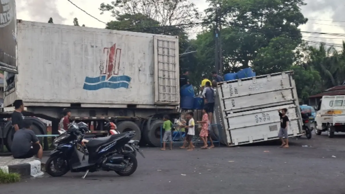 Kontainer bermuatan ikan yang mengalami insiden di Kota Bitung.(Dok Istimewa)