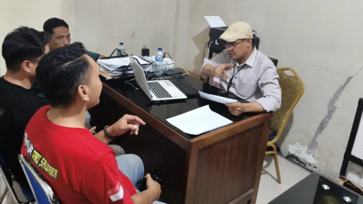 BELUM TERKONFIRMASI: Suasana Kargo Bandara Sam Ratulangi Manado usai tim Brimob Polda Sulut selesai melakukan pemeriksaan.