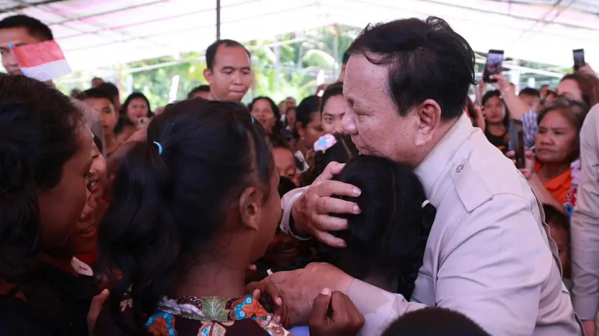 Presiden Prabowo saat menyapa masyarakat Pulau Miangas, Sabtu (9/5).