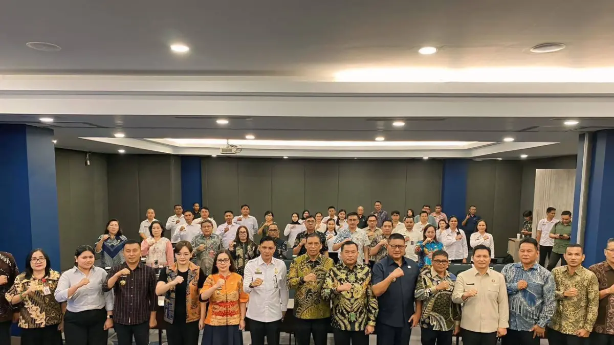 RESMI: Rapat koordinasi percepatan implementasi Program Makan Bergizi Gratis (MBG) tingkat Provinsi Sulawesi Utara yang digelar di Hotel The Centra Manado, Jumat (8/5).