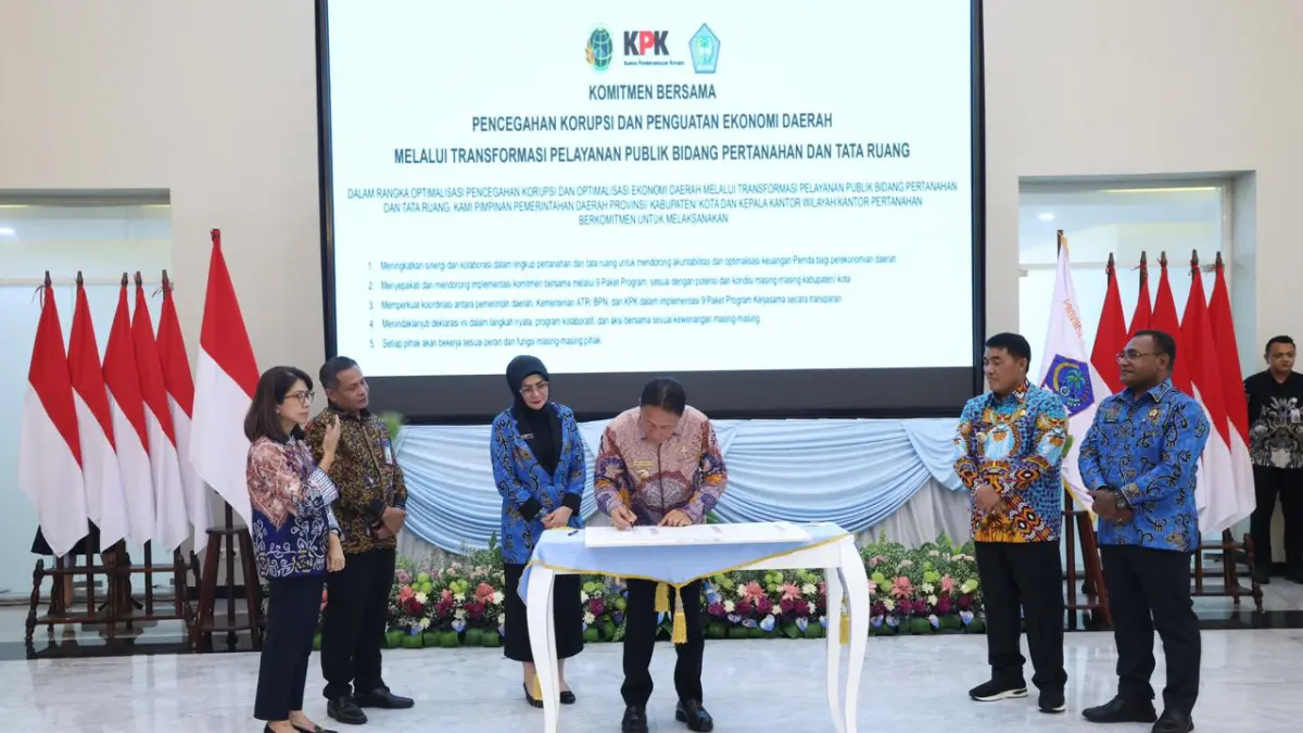 SAH: Di hadapan jajaran KPK RI dan Gubernur Sulut, Bupati FDW menandatangani pakta integritas penguatan ekonomi daerah melalui tata kelola ruang yang transparan.