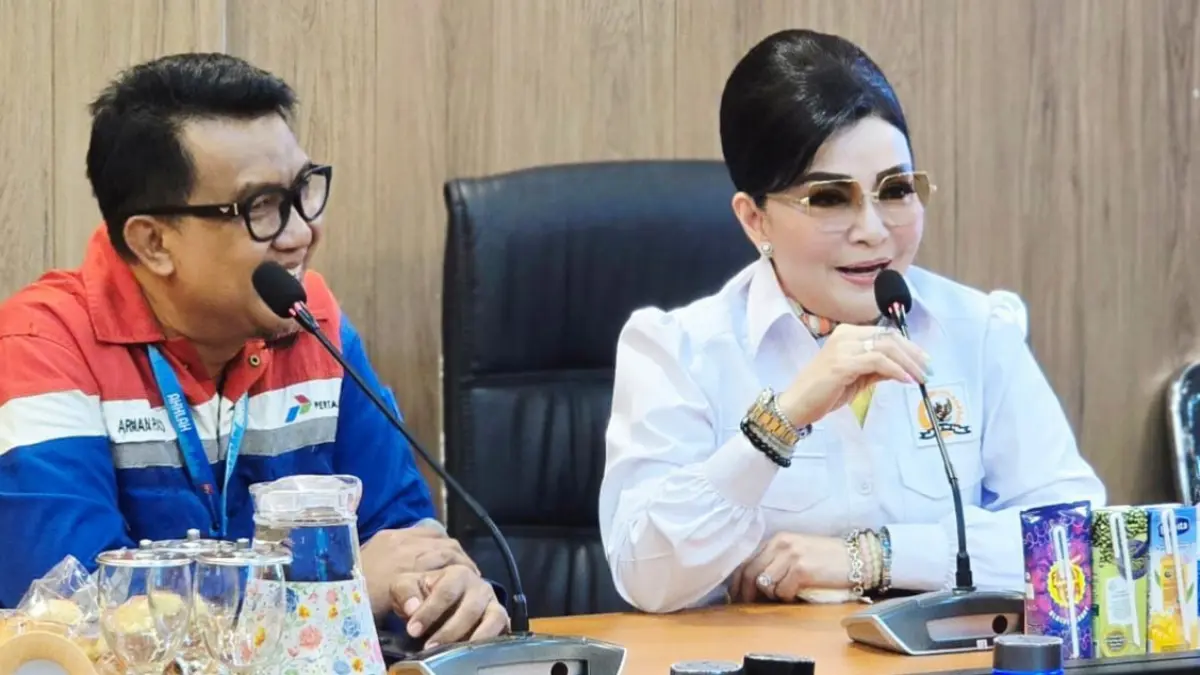 UNTUK RAKYAT: Dr (HC) Christiany Eugenia Paruntu S.E S.Th MA, melakukan Kunjungan Kerja Pengawasan di PT Pertamina Patra Niaga Integrated Terminal Bitung