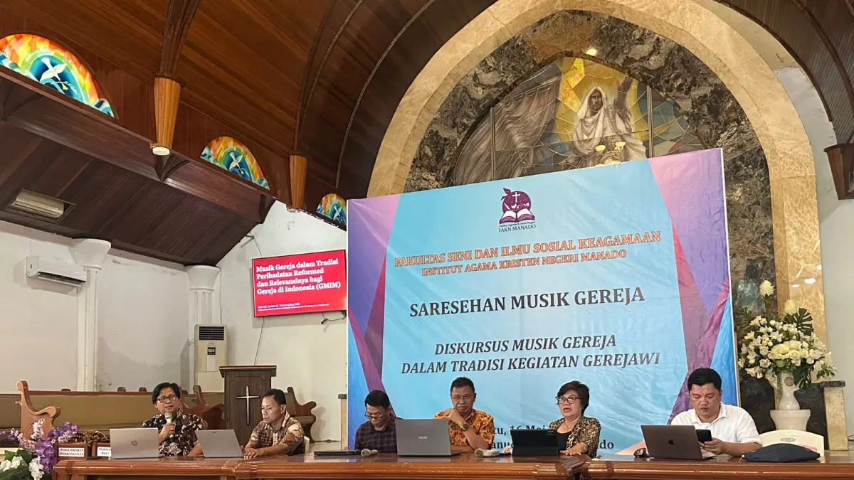 MANTAP: Institut Agama Kristen Negeri (IAKN) Manado melalui Fakultas Seni dan Ilmu Sosial Keagamaan (FSISK) menggelar Sarasehan Musik Gereja di GMIM Imanuel Wanea, Sabtu (16/5).