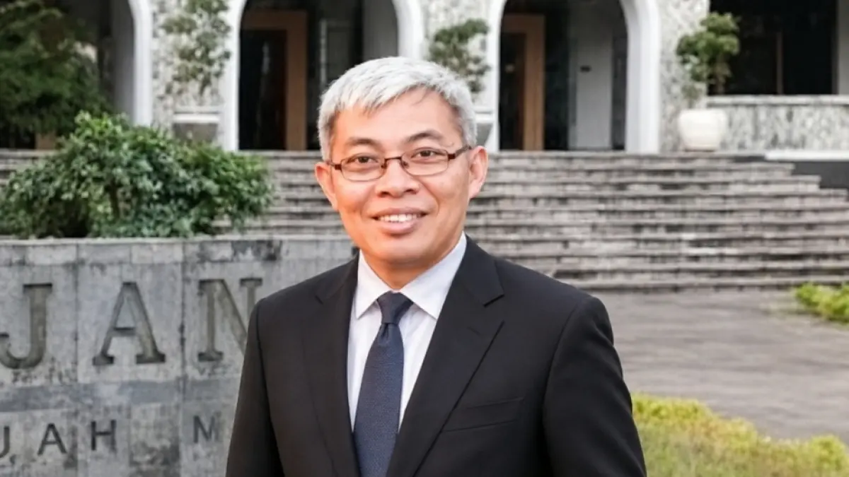 Dr Welly Waworundeng 