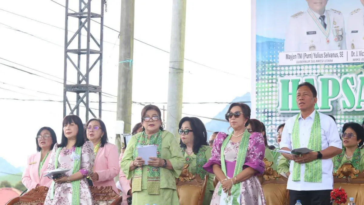 KHIDMAT: Ibadah Syukur Agung Hari Persatuan (HAPSA) Wanita Kaum Ibu (WKI) Sinode GMIM Tahun 2026 yang dipusatkan di Gedung Gereja GMIM Sion Hortikultura, Desa Pinasungkulan, Kecamatan Modoinding.