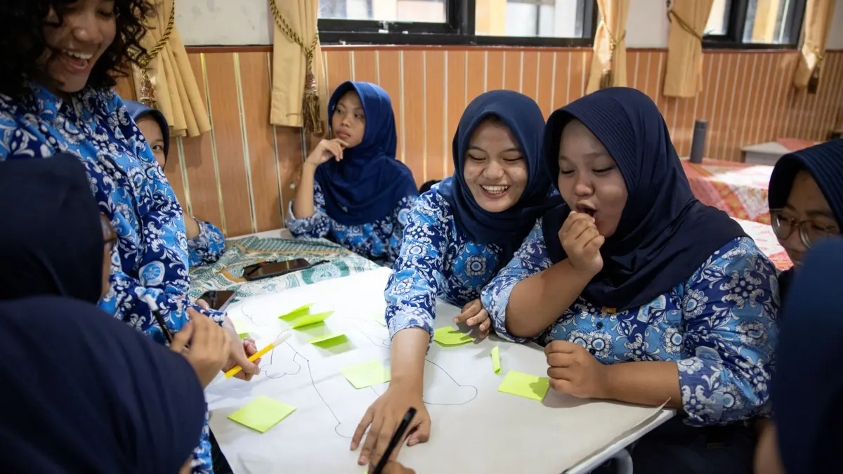 Program Health Heroes Goes to School di 14 Sekolah Menengah Atas di Tangerang