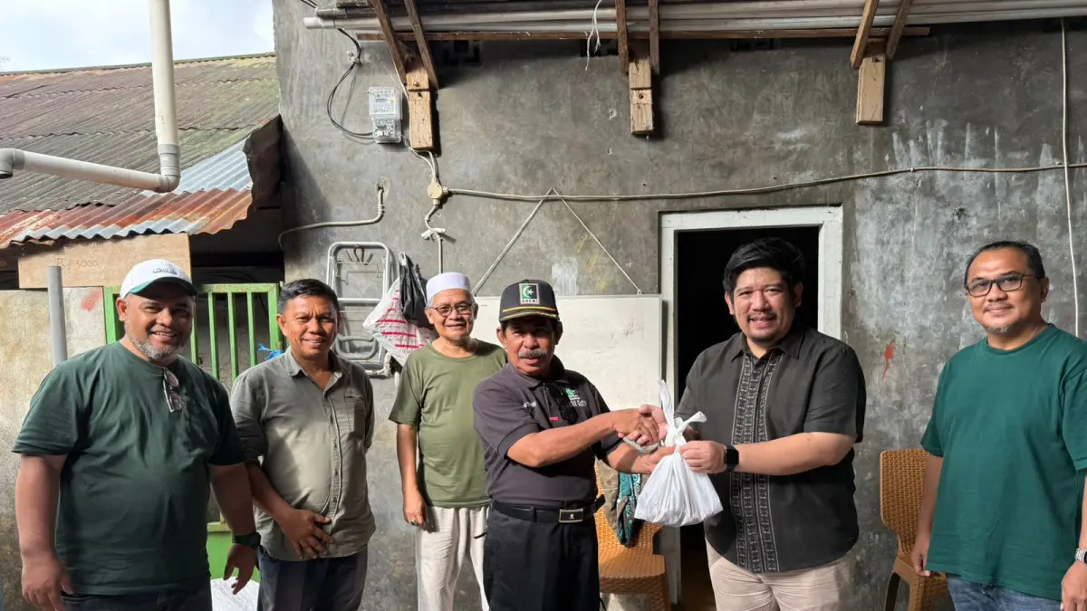 Penyaluran bantuan hewan kurban dari Ketua Umum Partai Golkar Bahlil Lahadalia yang diserahkan Golkar Sulut dan disalurkan KAHMI Sulut.
