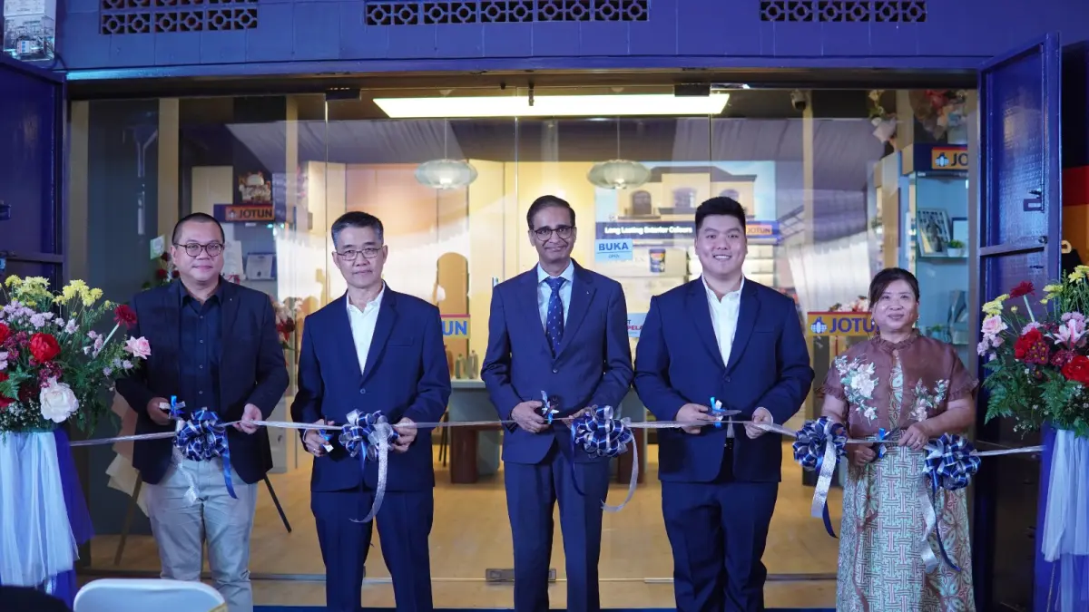 Jotun resmi membuka flagship store pertamanya di Palembang, menghadirkan pengalaman memilih warna dan cat premium yang lebih interaktif bagi pelanggan. (Dok. Jotun Indonesia)
