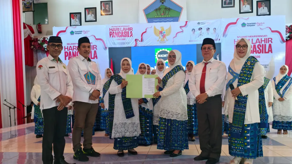 Pelantikan-Pengurus Daerah BKMT Minahasa Utara saat dilantik di Atrium Kantor Bupati Minahasa Utara. 

