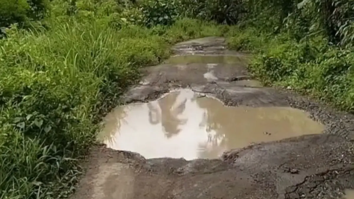 Kondisi Ruas Jalan Penghubung Minsel-Mitra.