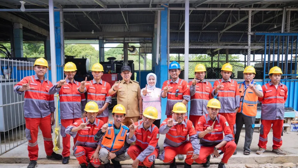 Peresmian peningkatan jam operasi Pembangkit Listrik Tenaga Diesel (PLTD) Pulau Paku.