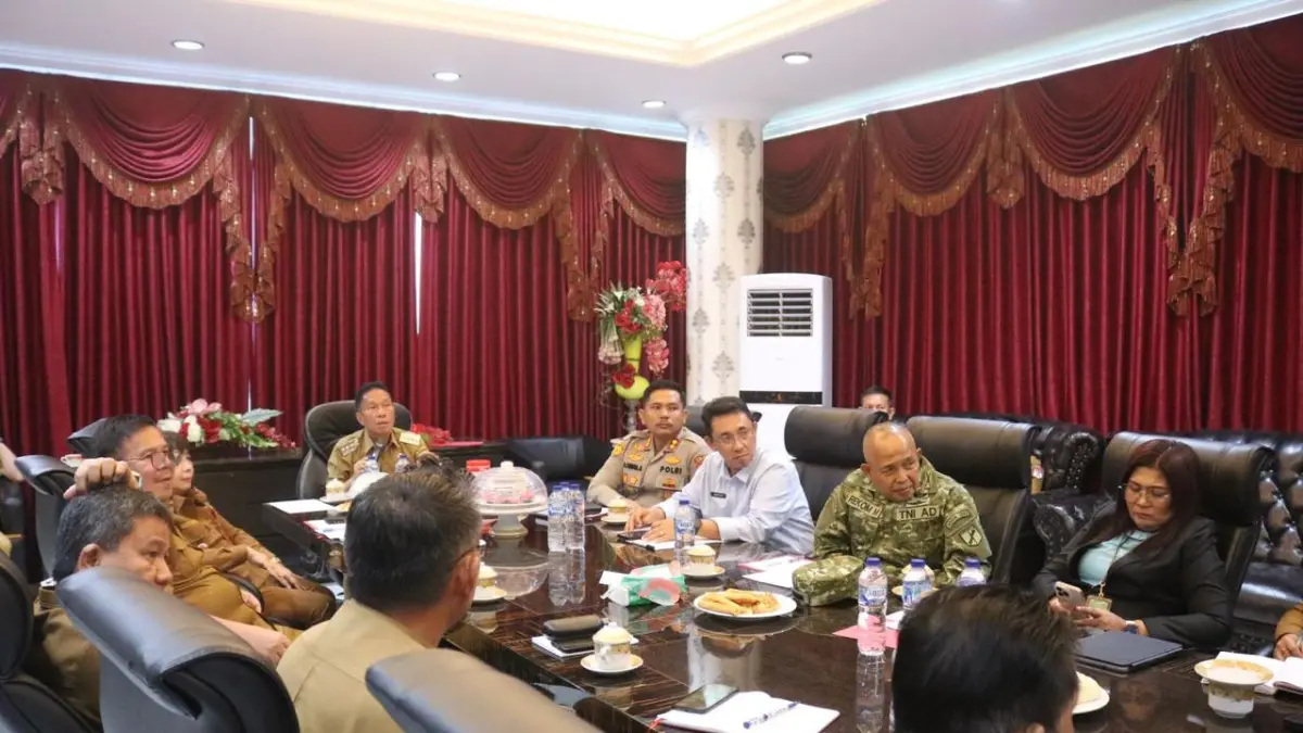 SINERGI: Rapat Forum Koordinasi Pimpinan Daerah (Forkopimda) Kabupaten Minsel Bulan Juni Tahun 2026 di Kantor Bupati Minsel, Selasa (2/6).