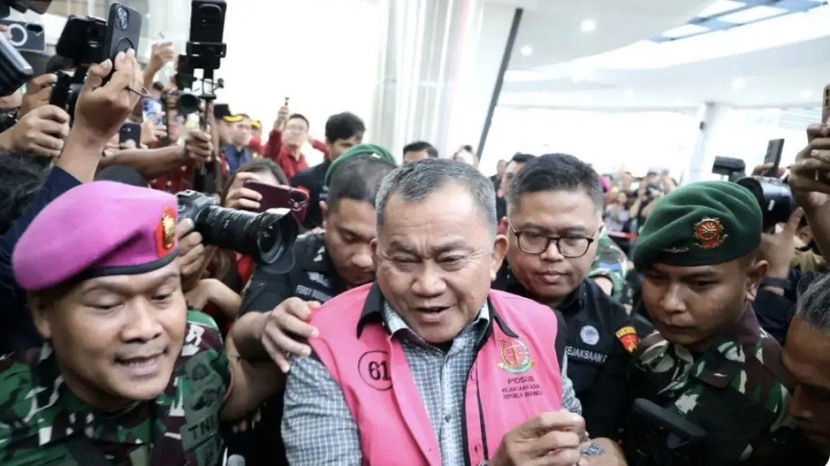Mantan Wakil Kepala BGN Lodewyk Pusung ditahan Kejagung RI, di Jakarta, Rabu (3/6/2026). (Dery Ridwansah/ JawaPos.com)