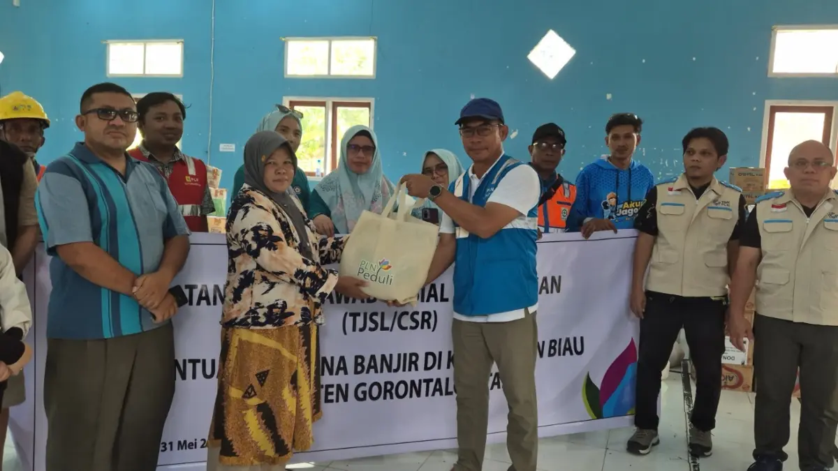 PLN UP3 Gorontalo Salurkan 535 Paket Sembako di Lima Desa di Gorontalo Utara