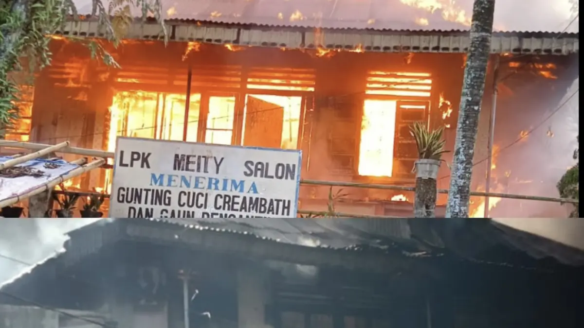 Nampak api besar di salah rumah di Kelurahan Tanjung Batu, Kecamatan Wanea. Petugas Damkar kemudian berhasil melakukan pemadaman, Senin (8/6)