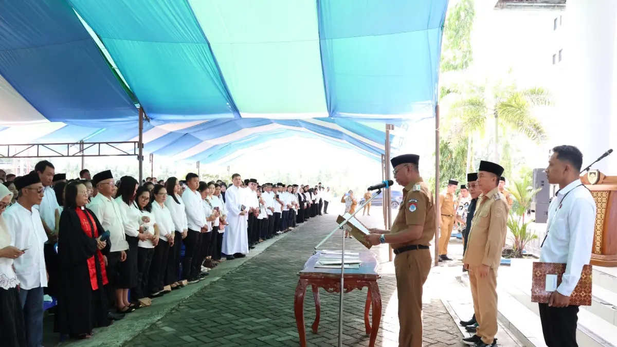 405 anggota Badan Permusyawaratan Desa resmi dikukuhkan dan diambil sumpah janjinya oleh Bupati Boltim Oskar Manoppo 