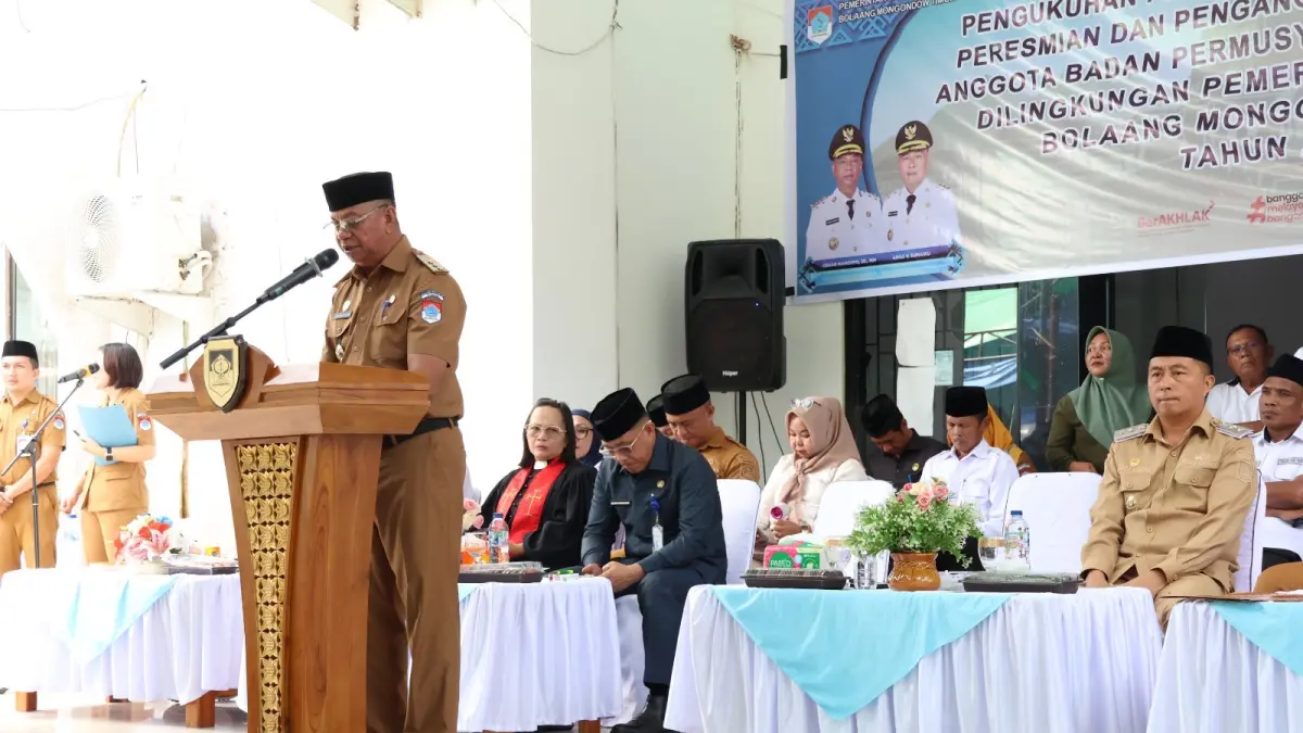 405 anggota Badan Permusyawaratan Desa resmi dikukuhkan dan diambil sumpah janjinya oleh Bupati Boltim Oskar Manoppo 