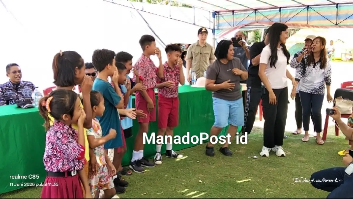Trauma Healing pada anak - anak korban bencana di Kampung Kawio, Sangihe.