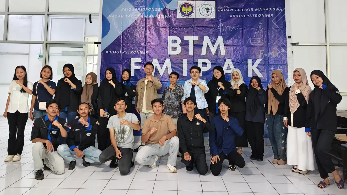 BTM FMIPAK UNIMA menggelar Pelatihan Karya Tulis Ilmiah dan Kewirausahaan sebagai upaya meningkatkan kompetensi mahasiswa di bidang akademik dan bisnis. 