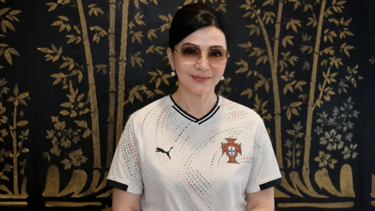JAGOKAN: Legislator DPR RI Dapil Sulut Christiany Eugenia Paruntu mendukung Portugal dalam perhelatan Piala Dunia 2026