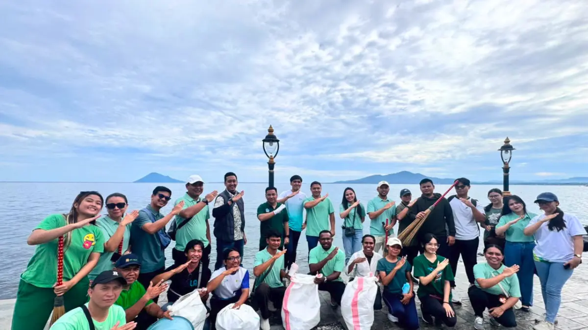 PLN UIP Sulawesi Berpartisipasi dalam Gerakan Bersih-Bersih Pantai Malalayang