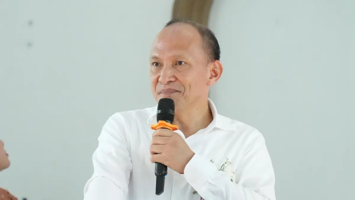 Ketua Yayasan Medika GMIM Pdt John Slat
