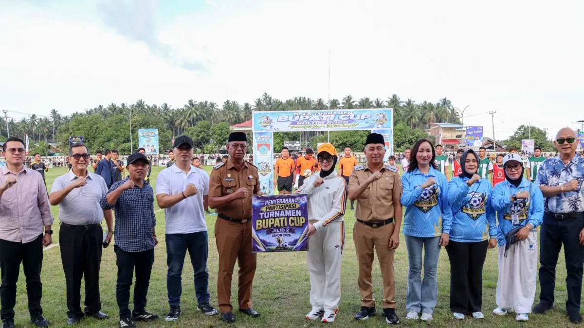Oskar Manoppo membuka Turnamen Bupati Cup II 2026 resmi dibuka. 