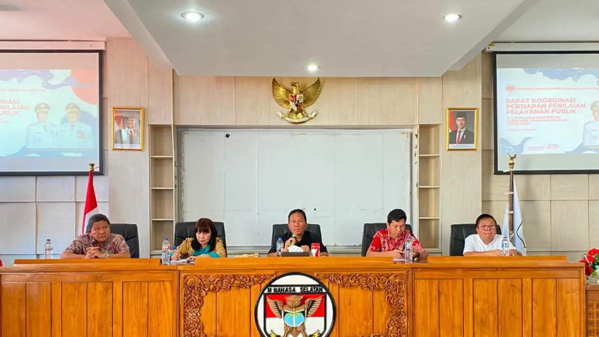 RESMI: Rapat Koordinasi Lintas SKPD di Kantor Bupati Minsel, Jumat (19/6).