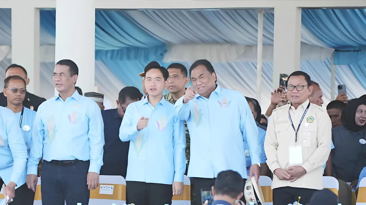 1. Rachmat Gobel, Chairman Gobel Group bersama Wakil Presiden (Wapres) RI, Gibran Rakabuming dalam Pembukaan Pekan Nasional (PENAS) Petani Nelayan XVII 2026