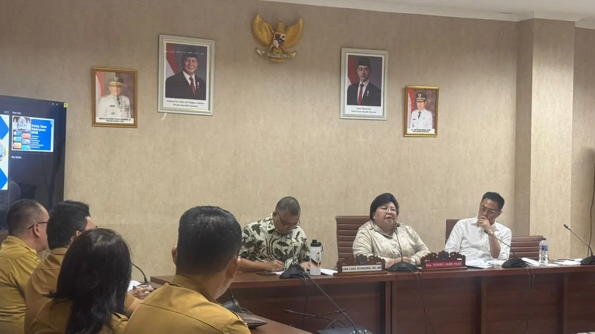 Suasana RDP antara DPRD Sulut dengan Dikda Sulut, Senin (22/6).