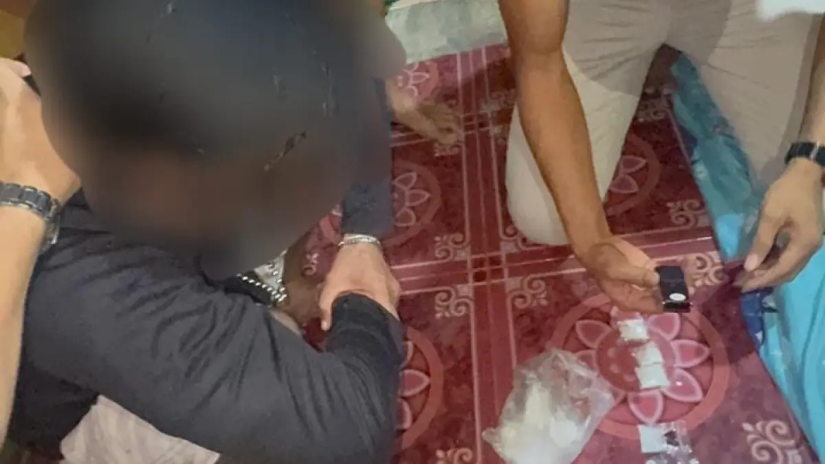 Pengedar sabu bersama barang bukti diamankan Satresnarkoba Polres Bitung.(Dok Istimewa)