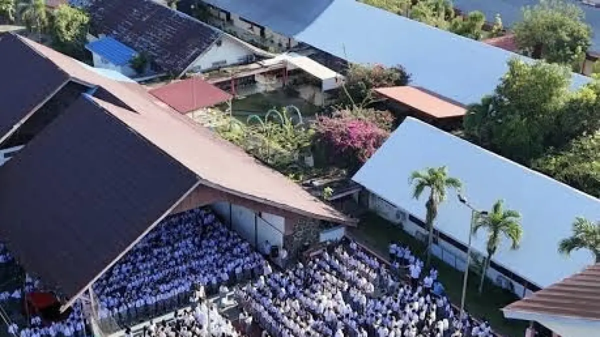 Pendaftar SPMB SMAN 7 Manado sudah menembus 400 orang. Sekolah mengingatkan calon siswa segera lengkapi berkas sebelum penutupan.