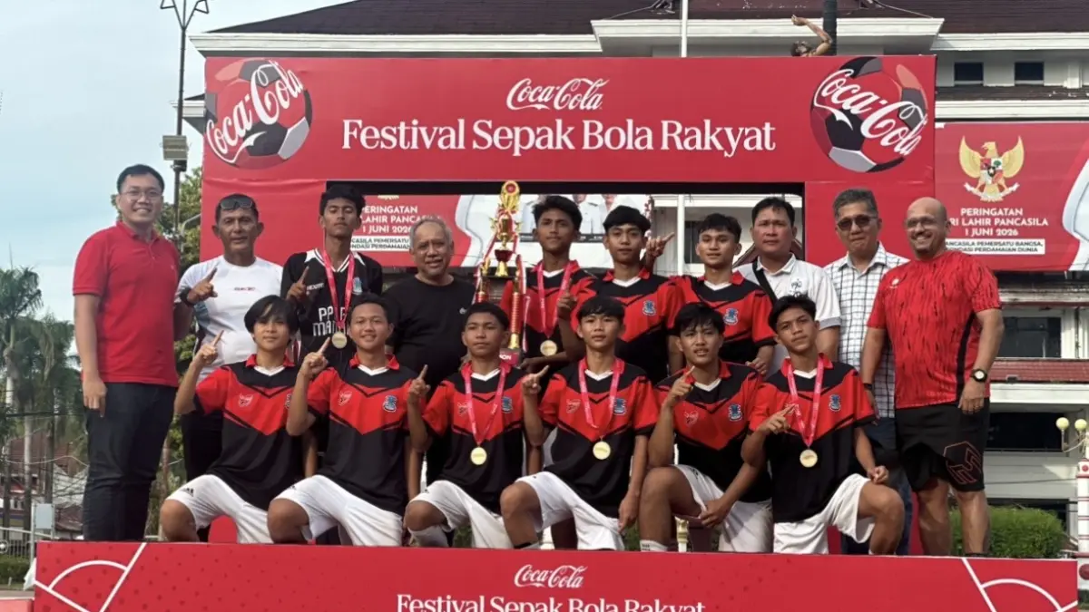 PPLPD Maju keluar sebagai juara Festival Sepak Bola Rakyat Manado 2026
