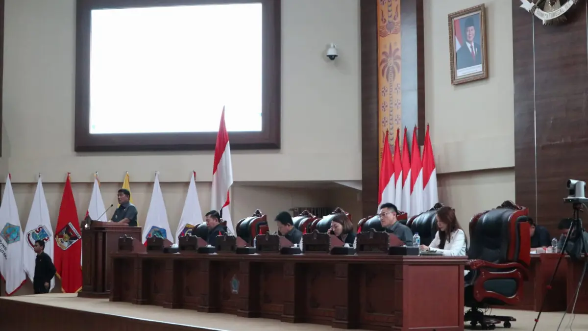Suasana rapat paripurna.