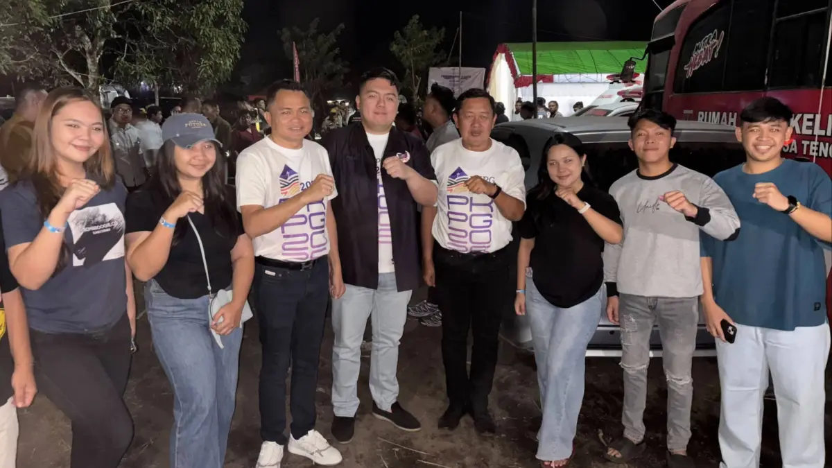Bupati Minahasa Tenggara Ronald Kandoli saat membuka Perkemahan Karya Pemuda GMIM (PKPG) 2026 di Wilayah Tombatu Barat, didampingi Wakil Bupati Fredy Tuda, Pnt Rio Dondokambey serta dihadiri ribuan pemuda GMIM dari berbagai wilayah pelayanan.