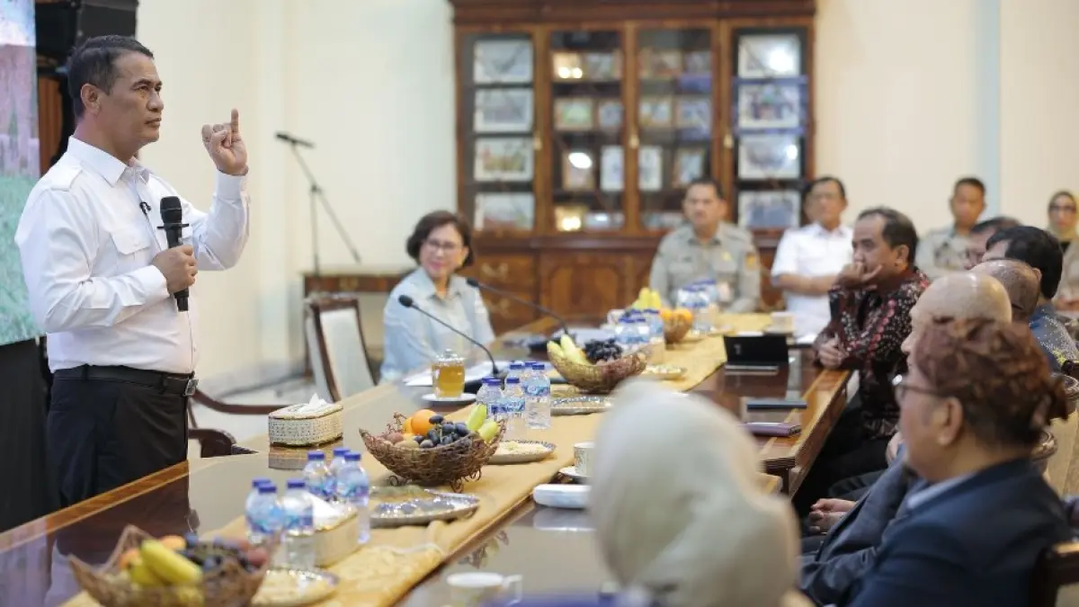 Mentan Amran Sulaiman menyampaikan bahwa sektor pertanian masih memiliki ruang yang sangat besar untuk memperkuat kerja sama dengan perguruan tinggi pada berbagai komoditas strategis. 